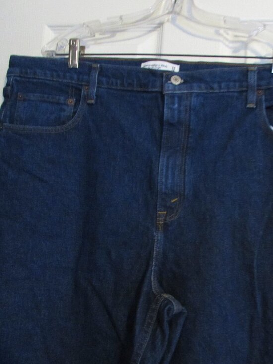 NWT ABERCROMBIE & FITCH The 90's Straight Ultra High Rise Jeans (18/34) - Picture 3 of 6